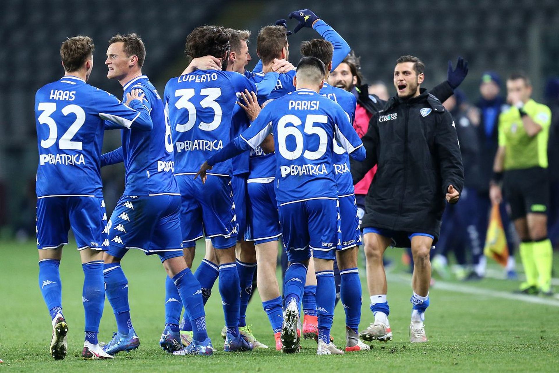 右这桩潜在 右这桩潜在